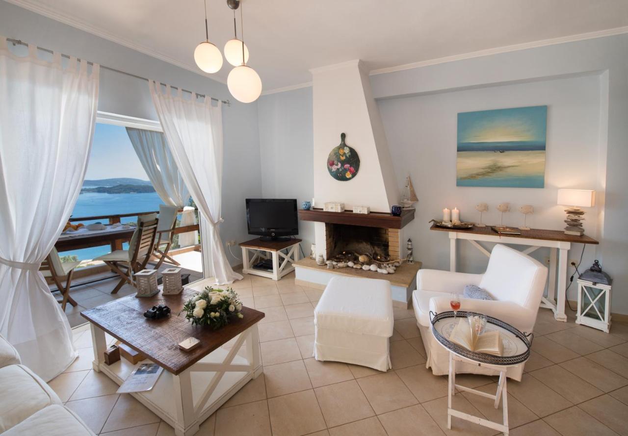 Villa Pasithea - Breathtaking Seaviews, Infinity Pool, Privacy, Close To The Beach Nydri  Dış mekan fotoğraf